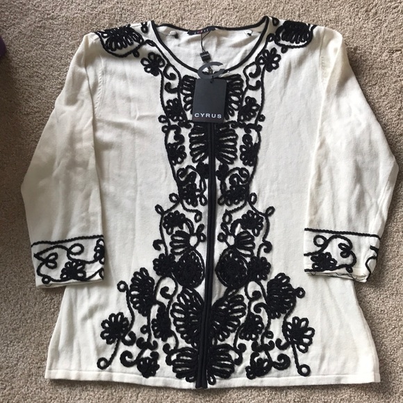 NWT Cyrus zippered Cardigan Sweater with beautiful black knitting. - Picture 1 of 8